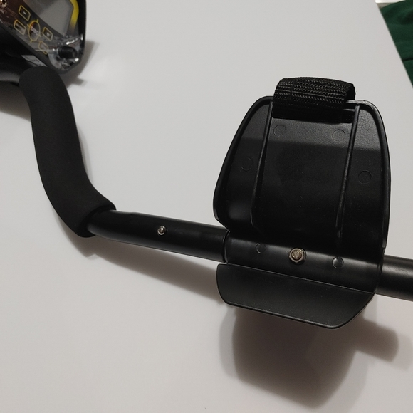 Sakobs GC-1032 - Replacement Metal Detector Part - Missing the Bottom Half ** - Picture 4 of 13